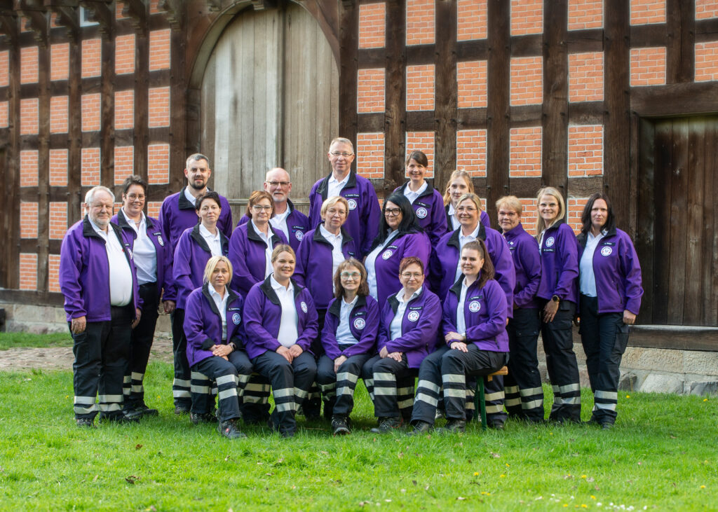 Gruppenfoto des PSNV-Teams in Einsatzkleidung